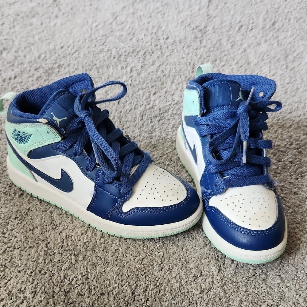 Nike Blue and White High-Top Sneakers